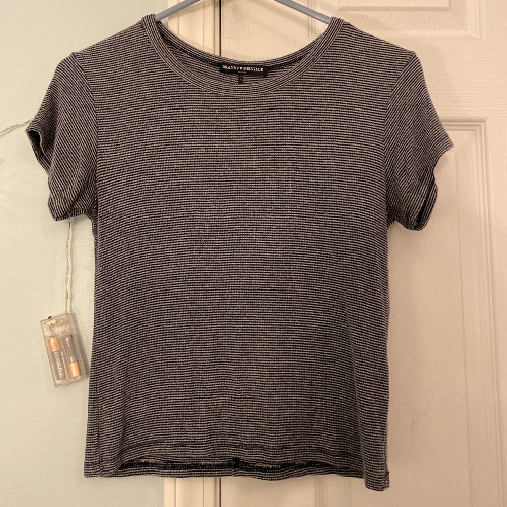 Brandy Melville shirt